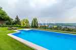 Luxury Villa for Sale in Budaörs – Exceptional Panorama and Comfort