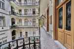 3-bedroom apartment with balcony near the Moulin Rouge - picture 22 title=